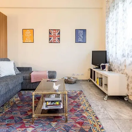 Altido Amazing View Apt For 6 With Communal Pool Apartment *